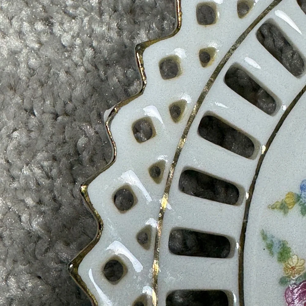 Germany Reticulated Porcelain Plate Courting Couple Floral Dish Gold Lattice‎